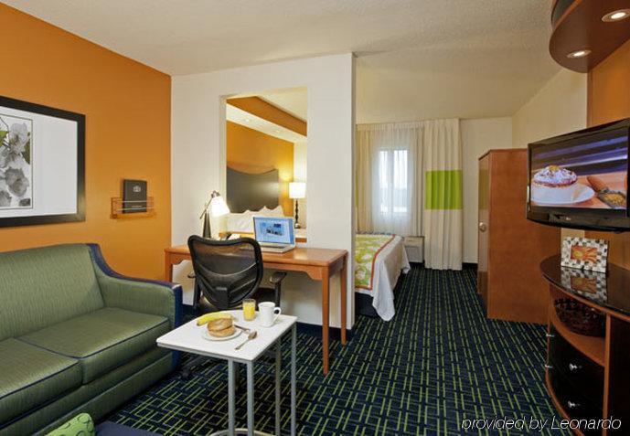 Fairfield Inn&Suites Lansing West Delta Center Township Zimmer foto